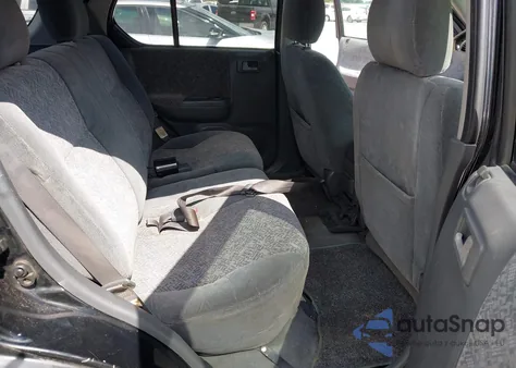 2002 Isuzu Rodeo Ls 3.2L V6/Lse 3.2L V6/S 3.2L V6 z USA, uszkodzony, nr VIN 4S2CK58W524338815